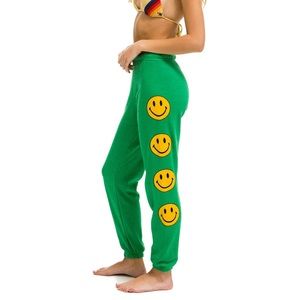 aviator nation smiley 2 light weight sweatpants in kelly green🍀💚